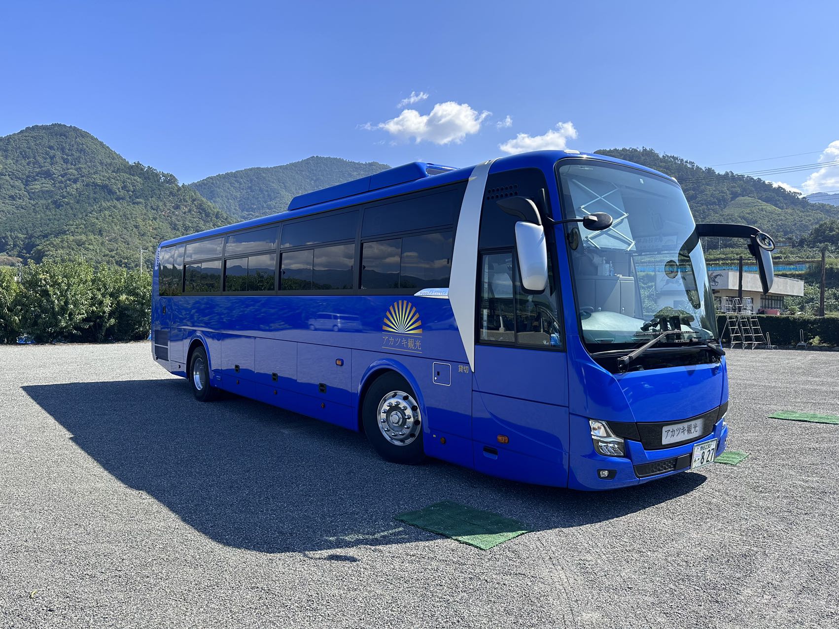 貸切バス